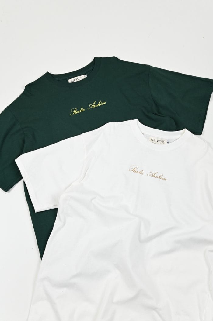 REMERA OVER STUDIO ARCHIVE - Imagen 3