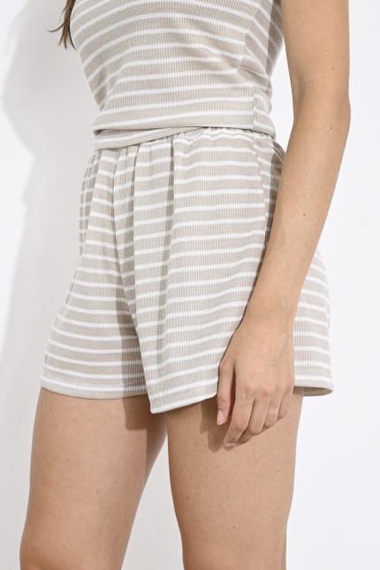 SHORT WAFFLE A RAYAS - Imagen 3