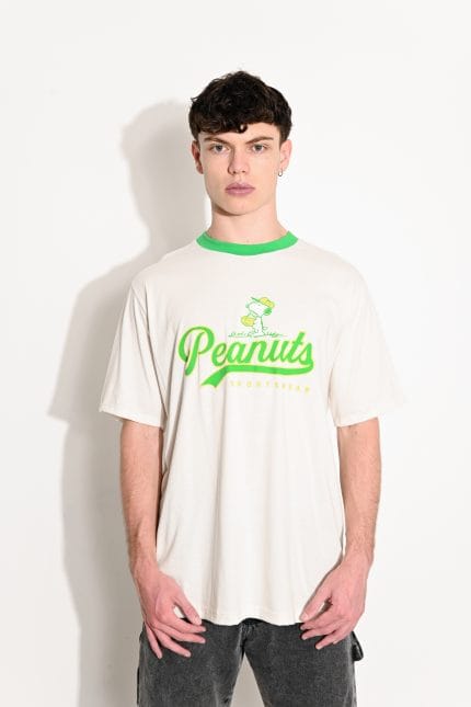 REMERA OVER PEANUTS