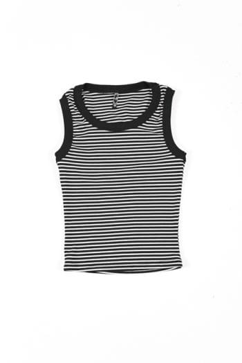 MUSCULOSA RAYA FINA