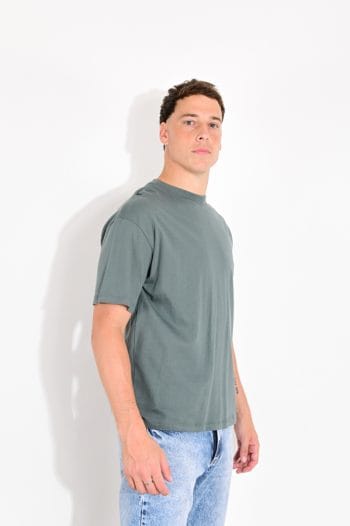 REMERA BASICA BOXY FIT